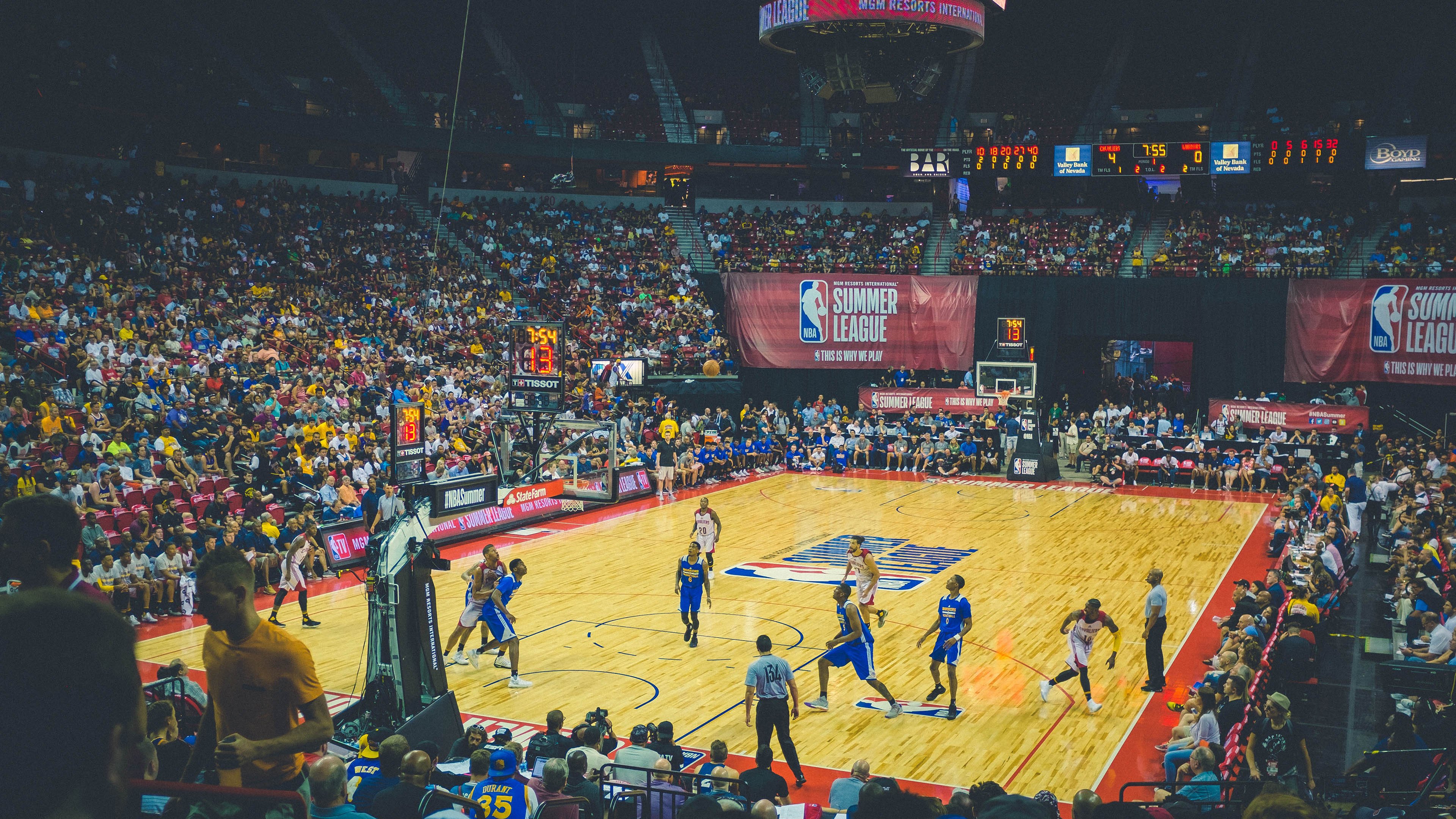 NBA联盟引入全息转播技术，现场感提升受球迷好评，nba全息投影